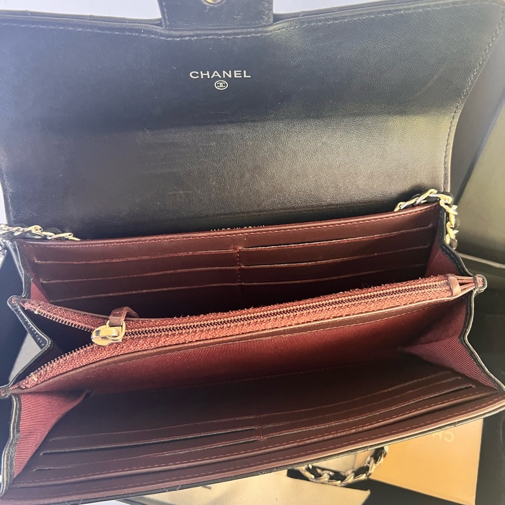 CHANEL GUSSET CLASSIC FLAP WALLET - Picture 8 of 15